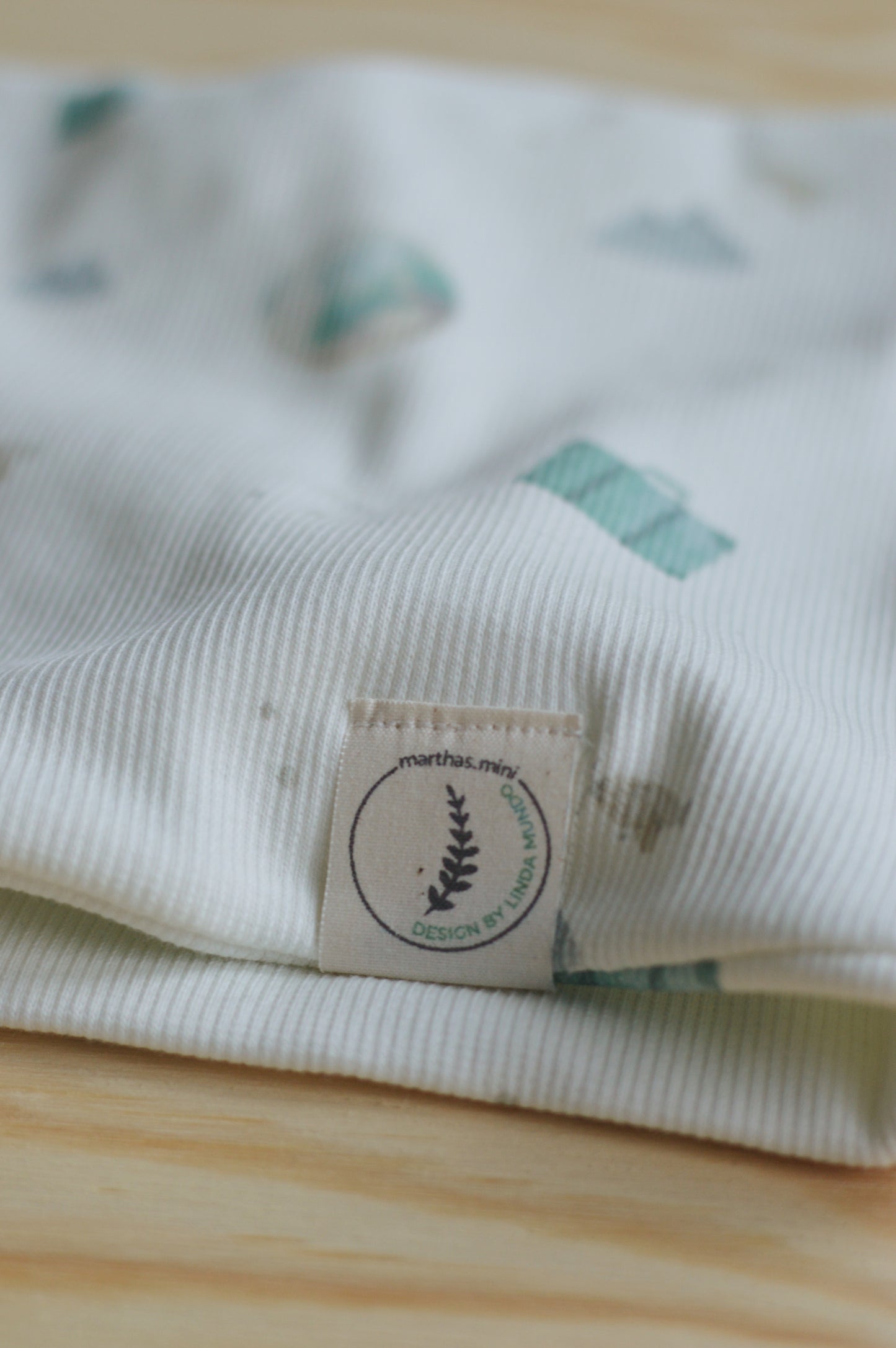 Loop-Schal 'Weltbummlig' aus Rib Jersey